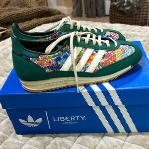 Adidas Liberty London Women's Floral Sneakers - Green and Cream